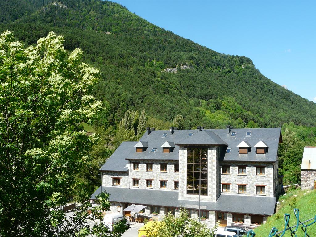 Complejo Turistico Bielsa Hotel Y Camping Exterior foto