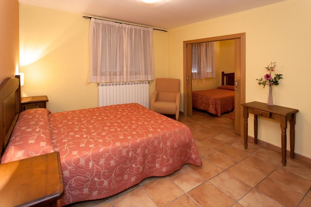Complejo Turistico Bielsa Hotel Y Camping Quarto foto